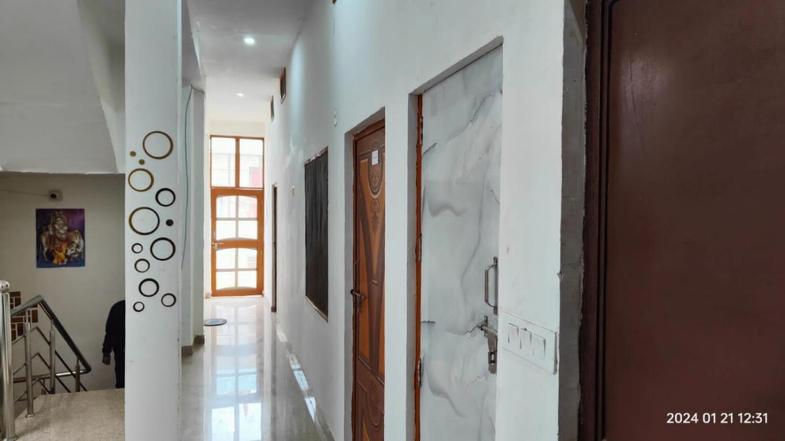 Appartement Gopal Sadan-2 à Vrindāvan Extérieur photo