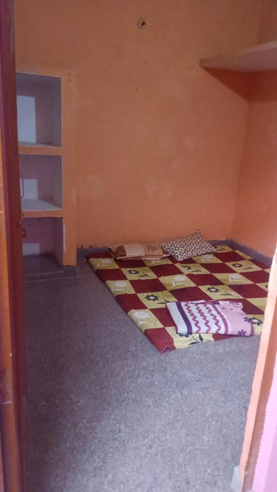 Appartement Gopal Sadan-2 à Vrindāvan Extérieur photo